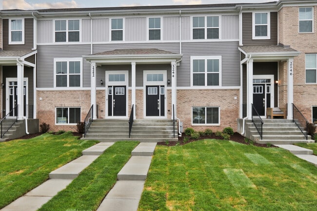 Building Photo - 2244 Stonegate Rd