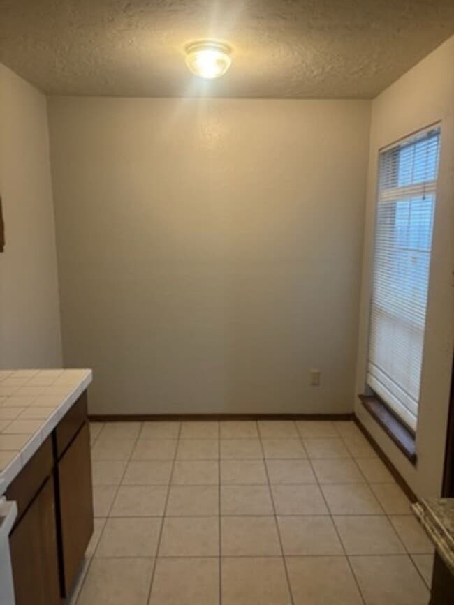 Photo - 2 Bed, 2 Bath Duplex in Mountain View Area