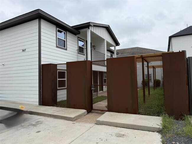 Photo - 3619 Rosalie St Unit 3
