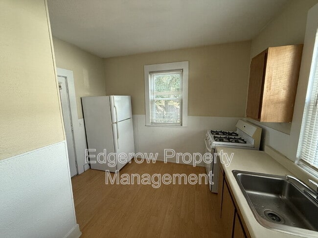 Photo - 1041 Hamilton Ave NW Unit Apt 3 (Rear)