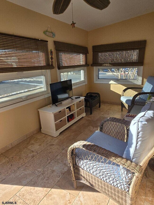 Photo - 231 N Wyoming Ave