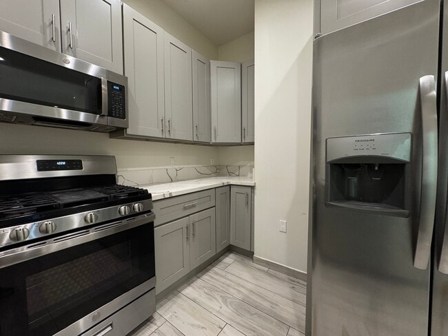 Photo - 14224 Friar St Unidad 3
