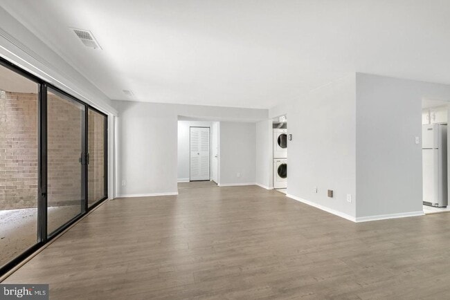 114 Monroe St Unit 102
