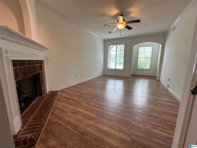 Photo - 1033 Ashwood Dr