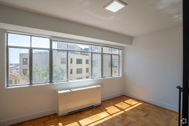 Studio – 441SF - Gelmarc Towers