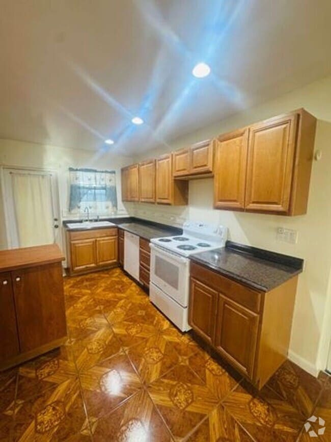 Building Photo - 782 Orchid Dr Rental