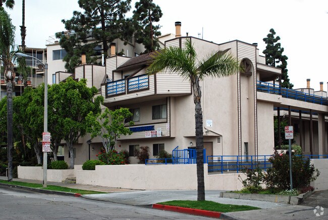 Photo - French Park Apartments