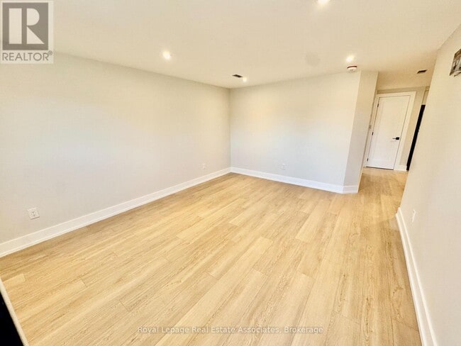 Photo - 246 Marlborough St Unité 3