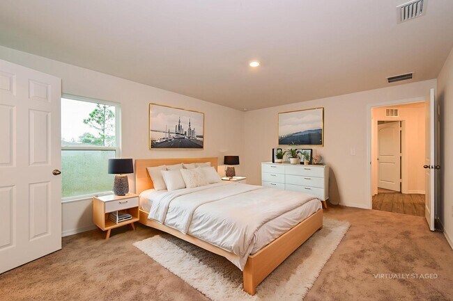 Photo - 883 Youngreen Dr