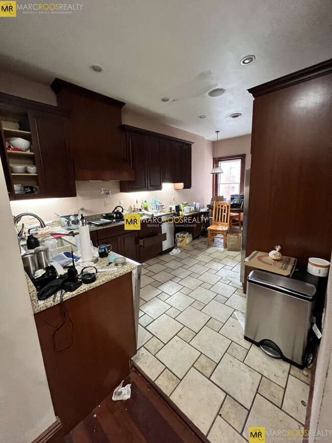 Photo - 5 Strathmore Rd Condo Unit Strathmore Rd #4