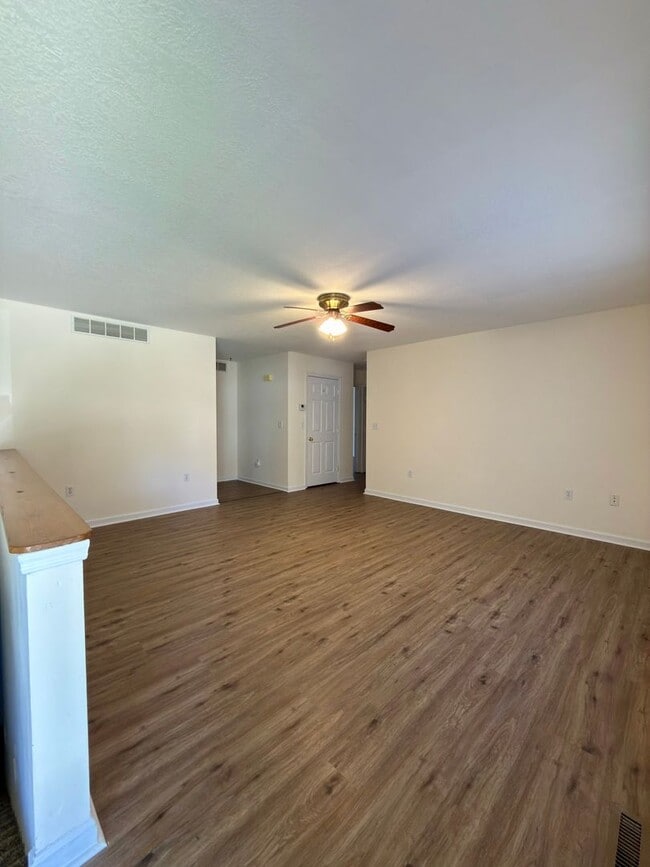 Photo - 1485-MF2-E3 Unit 610