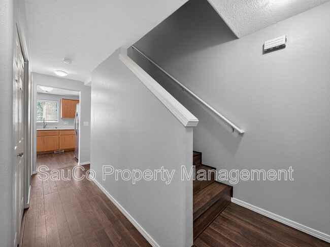 Photo - 48 S 17th Ct
