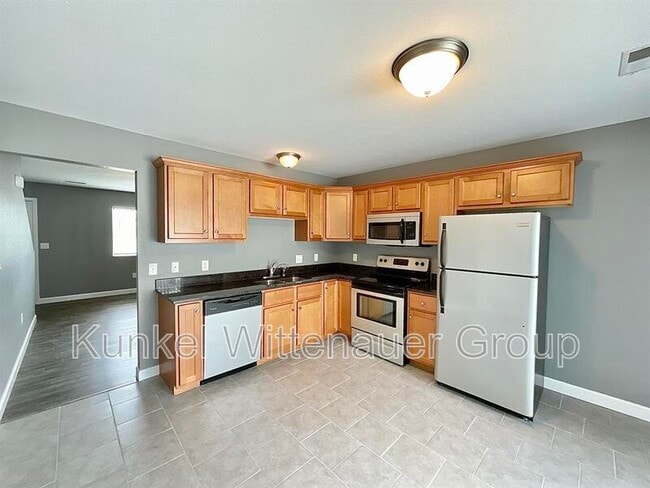 Photo - 700 Fountain View Dr