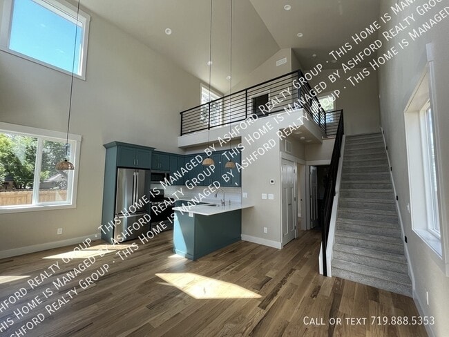 Photo - 839 E Willamette Ave