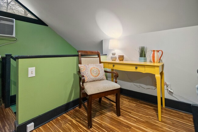 Photo - 1733 Myrtle St Unit Apt
