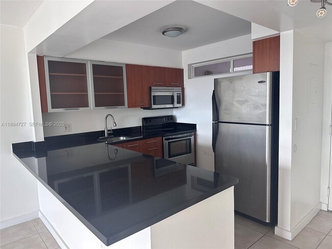 Building Photo - 650 NE 64th St Unit G406