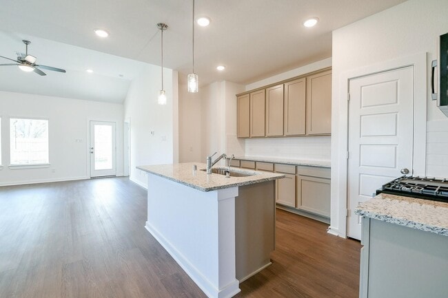 Photo - 1642 Birch Wood Dr