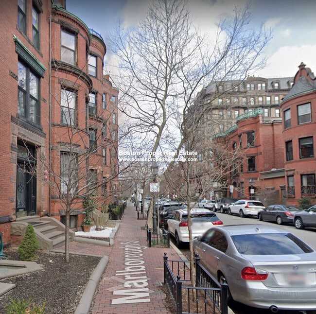 Photo - 429 Marlborough St Unidad 3B