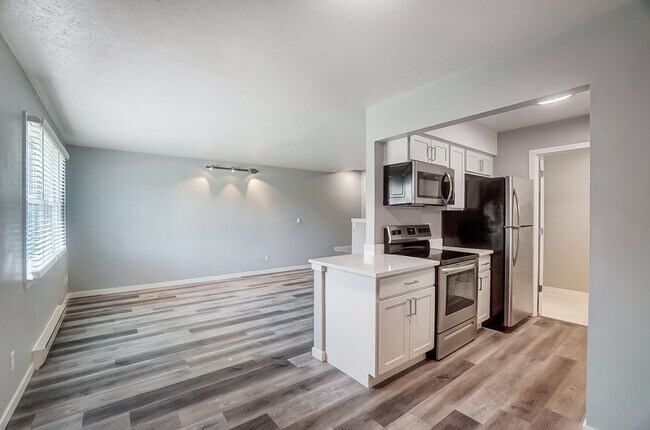 Photo - Chardon Place Apartments and Townhomes