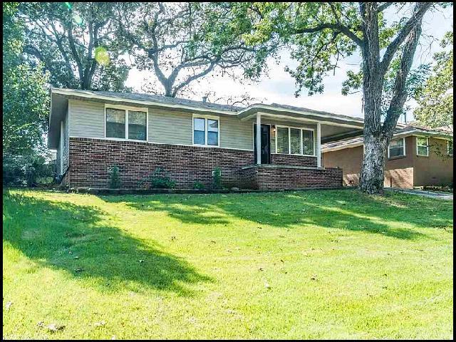 Photo - 134 Sheridan Rd