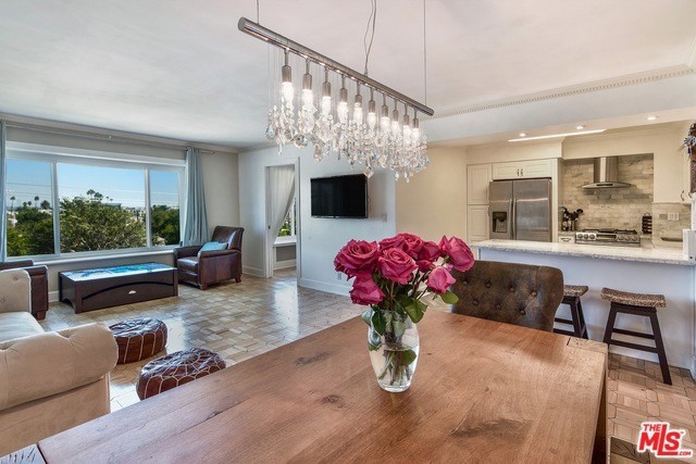 Building Photo - 434 S Canon Dr Unit BeverlyHills3bdr2bath Rental