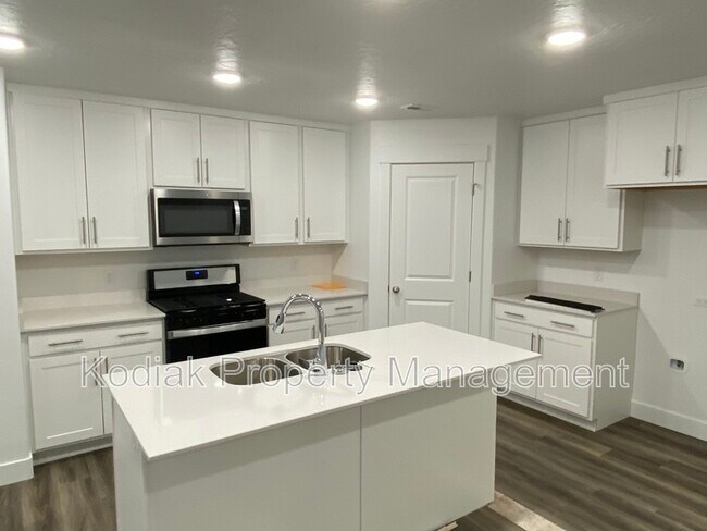 Photo - 1920 W 1130 N