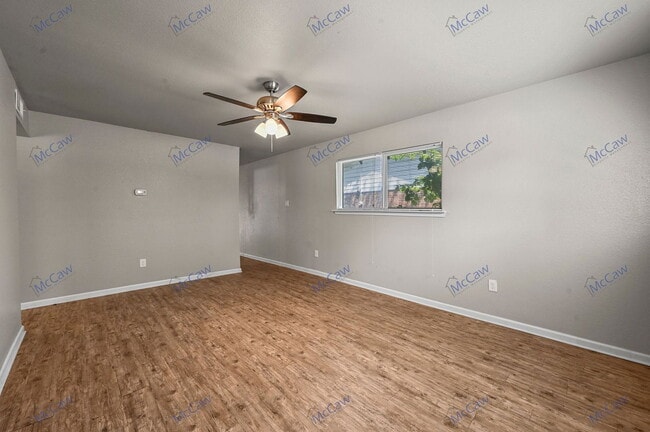 Photo - 760 Ponderosa Dr