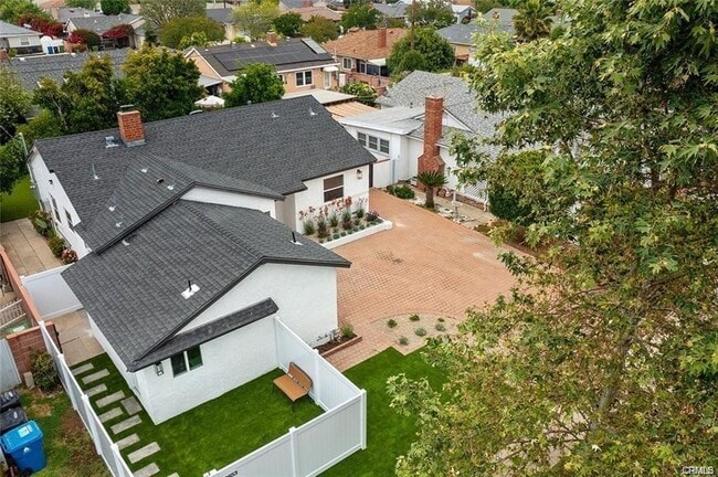 Building Photo - 19853 Bassett St