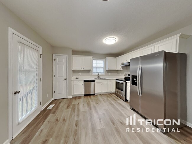 Photo - 701 Avondale Dr