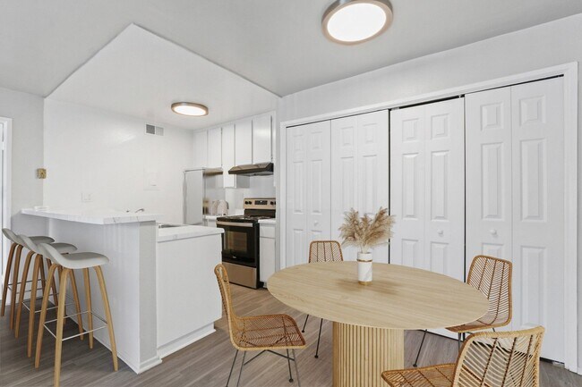 Photo - Parkwood Apartments