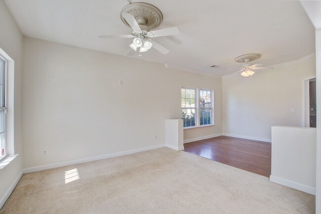 Photo - 156 Red Leaf Blvd