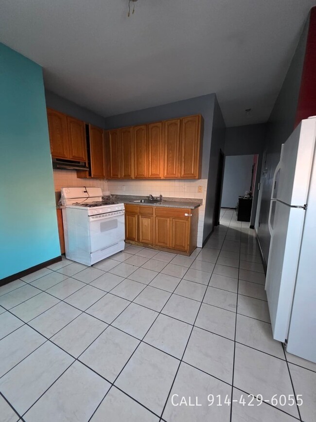 Photo - 104 Oak St Unit Apt 2