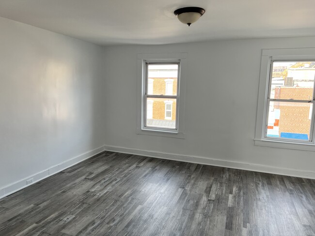 Photo - 2235 Eastern Ave Unidad 3