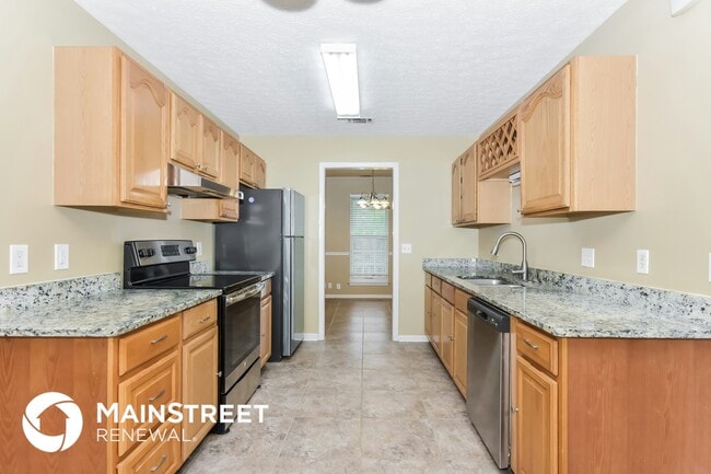 Photo - 405 Brookview Dr