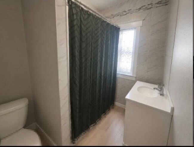 Photo - 2227 Quincy Ave