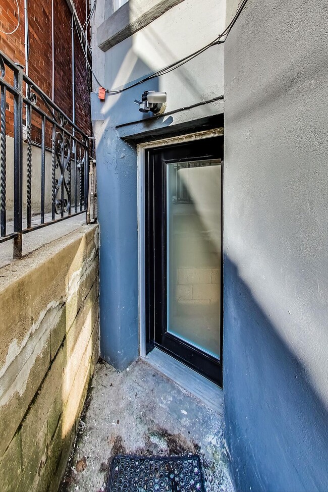 Photo - 669 Euclid Ave