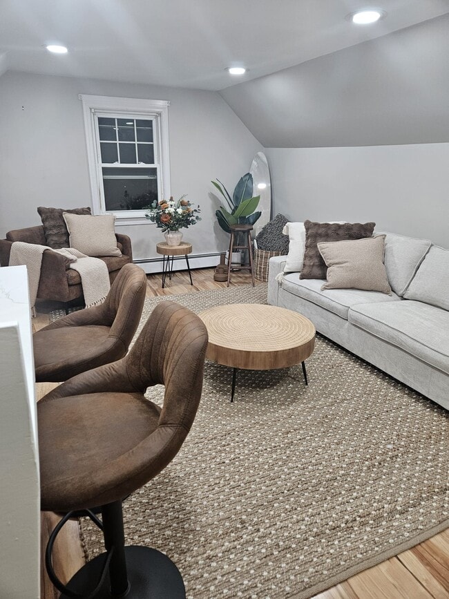 Photo - 115 N Hull St Unit 2nd floor