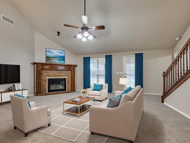 Photo - 1605 SW 33RD St