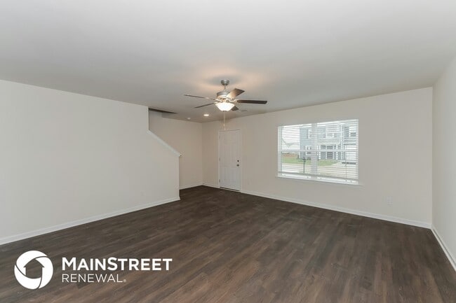 Photo - 2714 Swarm Ct