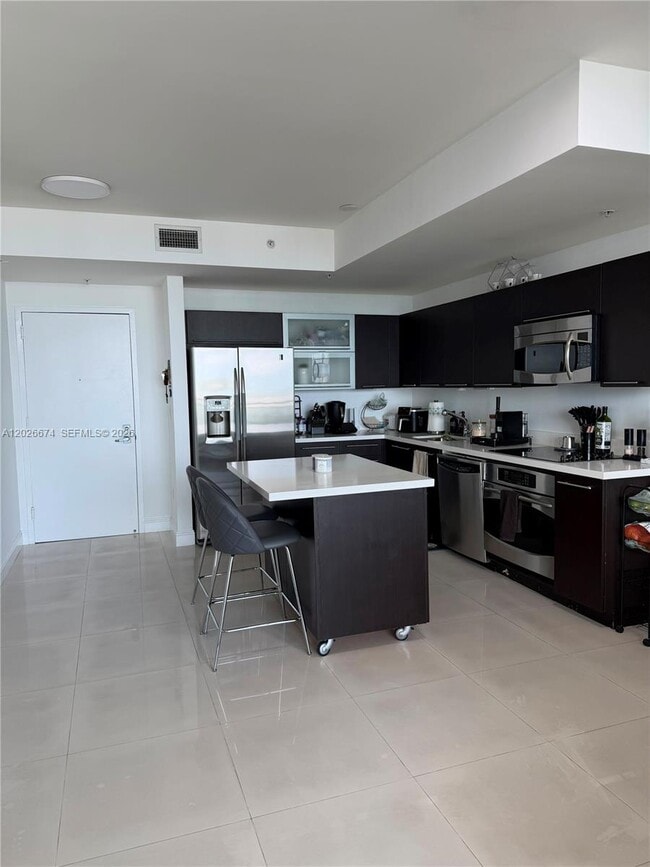 Photo - 90 SW 3rd St Unidad 4006