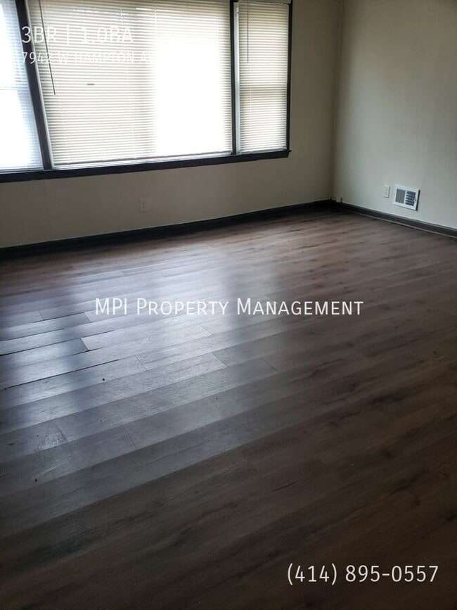Photo - 7942 W HAMPTON Ave