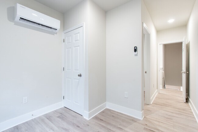 Photo - 2724 N Croskey St