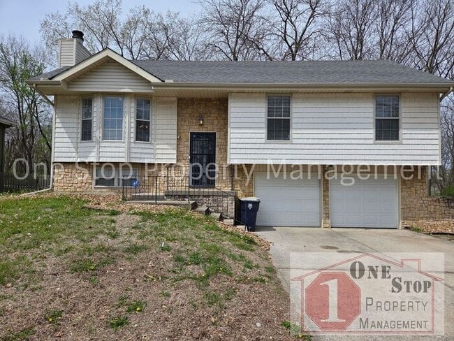 Building Photo - 3 bedroom 2.5 bathroom home in Parkville, MO!