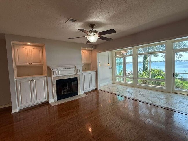 Photo - 806 Regatta Dr
