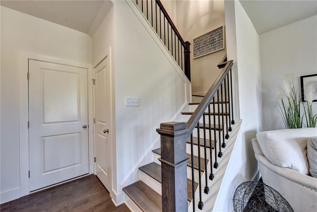 Photo - 19 Caison Dr Townhome