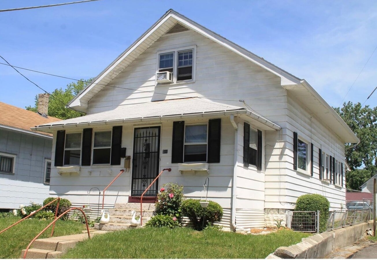 Coming Soon- 4 bedroom, 2 bath with fenced in back yard - Coming Soon- 4 bedroom, 2 bath with fenced in back yard