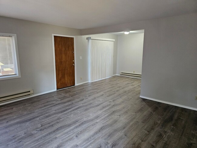 Photo - 810 Spring Ave Unidad 2