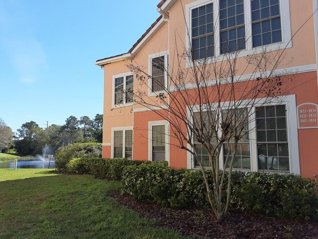 Photo - Annual unfurnished 2/2 condo in luxury development near Legacy Trail and Siesta Key.