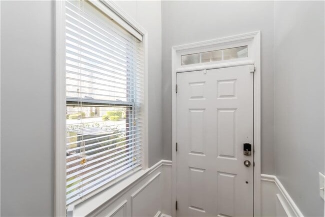 Photo - 6092 Indian Wood Cir