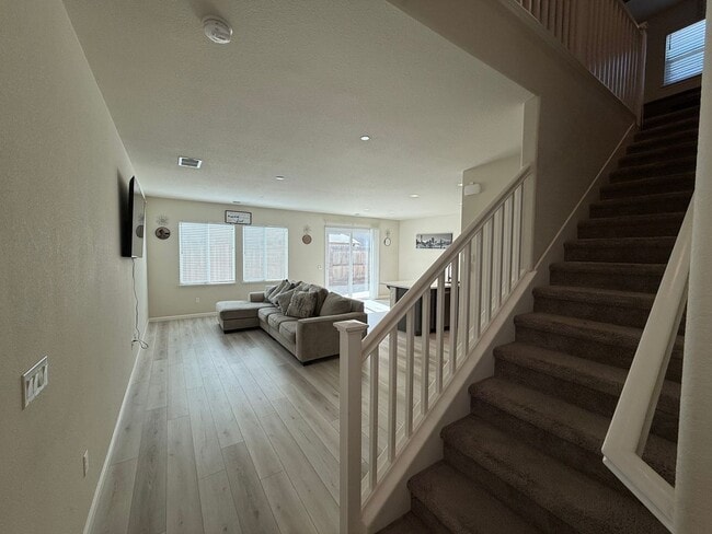 Photo - Two story home located in Sylvan School District!